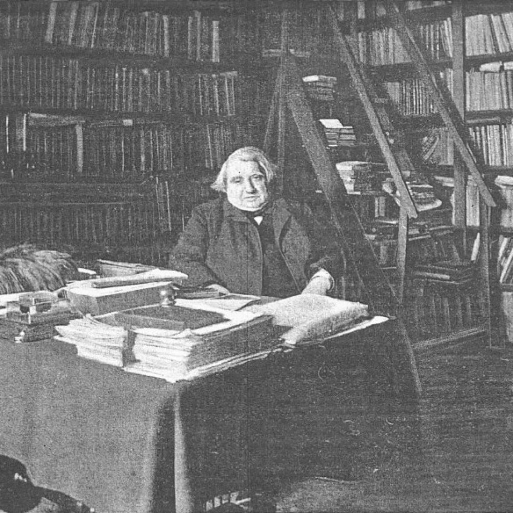 Ernest Renan dans son bureau - Photographie de Dornac